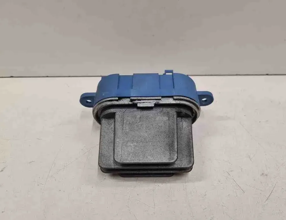 VOLKSWAGEN Touareg 1 generation (2002-2010) Реле вентилятора печки салона 7L0907521 32720390