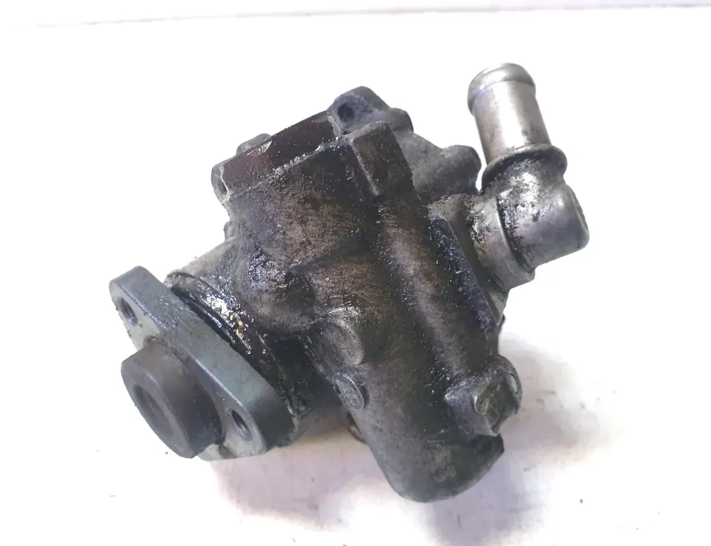 VOLKSWAGEN LT 2 generation (1996-2006) Насос гидроусилителя 8D0145155Q 35105933