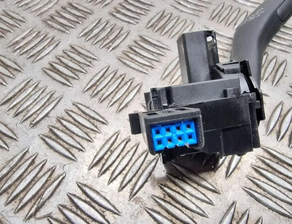 VOLKSWAGEN Golf 5 generation (2003-2009) Управление стеклоочистителями 20351473415607,1K0953519H 33503628