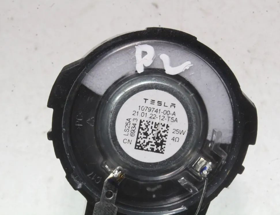 TESLA Model Y 1 generation (2020-2024) Гучномовець передніх лівих дверей 1079741-00-A 33094058