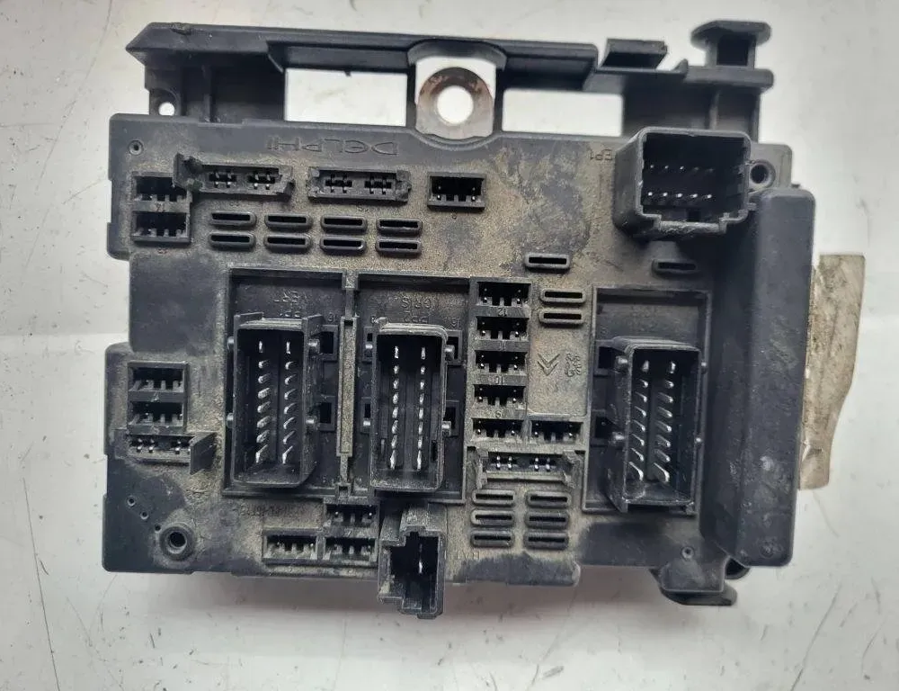 PEUGEOT 307 1 generation (2001-2008) Блок керування комфортом 30537767,9646405280 32261267