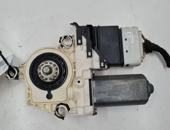VOLKSWAGEN Golf 8 generation (2019-2023) Мотор керування вікном задніх правих дверей 1K4839402C 33279544