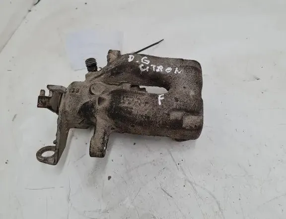 CITROËN Xsara Picasso 1 generation (1999-2010) задний правый суппорт 33283263
