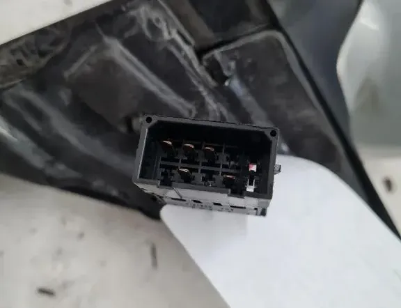 AUDI A4 B7/8E (2004-2008) Ліве бічне дзеркало 010594 33285601