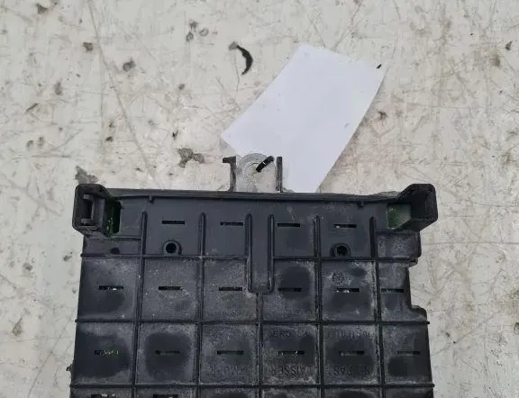 PEUGEOT 307 1 generation (2001-2008) Блок запобіжників 9650663880 33288976