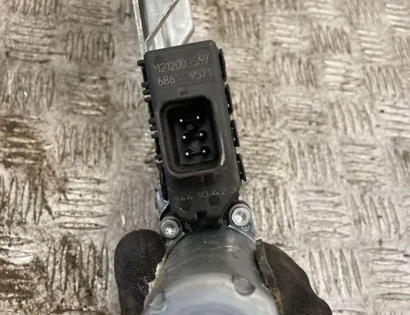 OPEL Astra H (2004-2014) Регулятор вікна лівої передньої двері 33308691