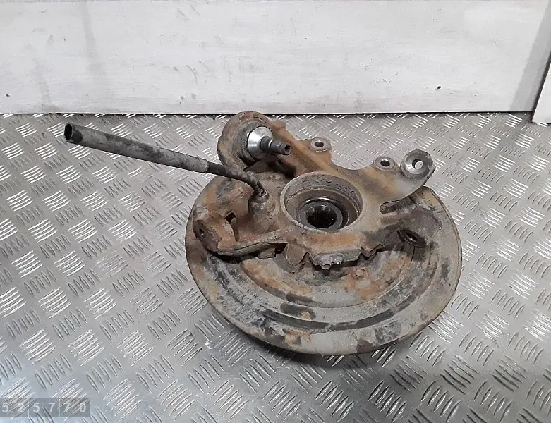 MERCEDES-BENZ G-Class W463 (1990-2024) Маточина заднього лівого колеса 04877112AB 35108291