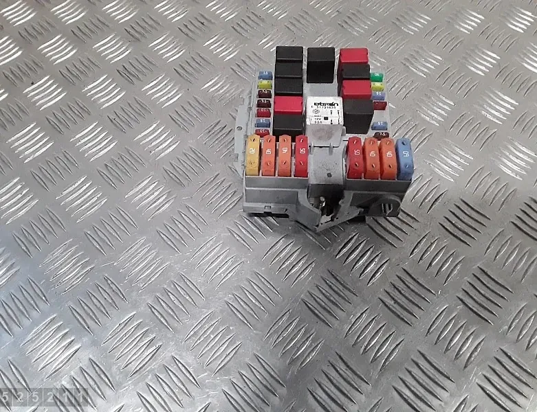 MERCEDES-BENZ G-Class W463 (1990-2024) Блок запобіжників 51738103 34921144