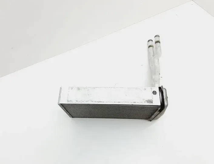 PEUGEOT 107 Peugeot 107 (2005-2014) Охлаждающий радиатор 665426A 20532015