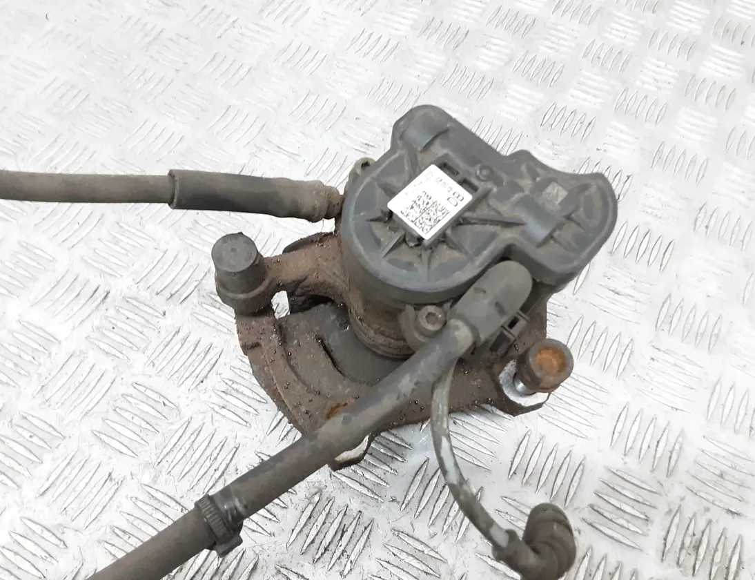 SEAT Leon 3 generation (2012-2020) Задній правий гальмівний супорт 5Q0615406 33337592