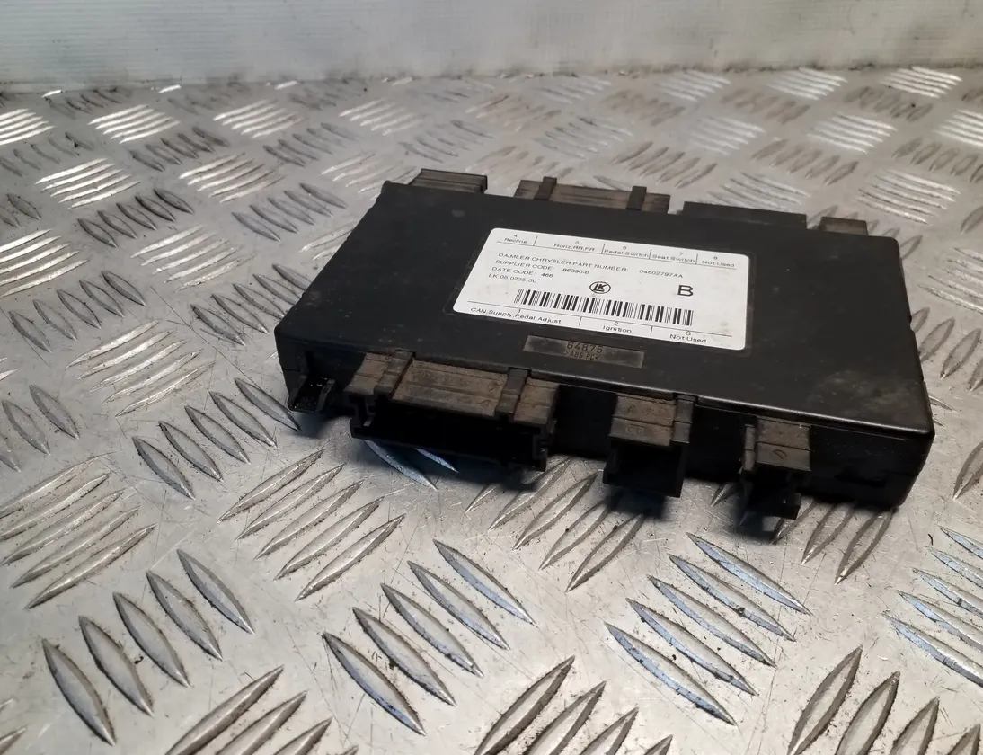 JEEP Grand Cherokee 4 generation (WK) (2004-2024) Блок керування переднім лівим сидінням 04602797AA 35101944