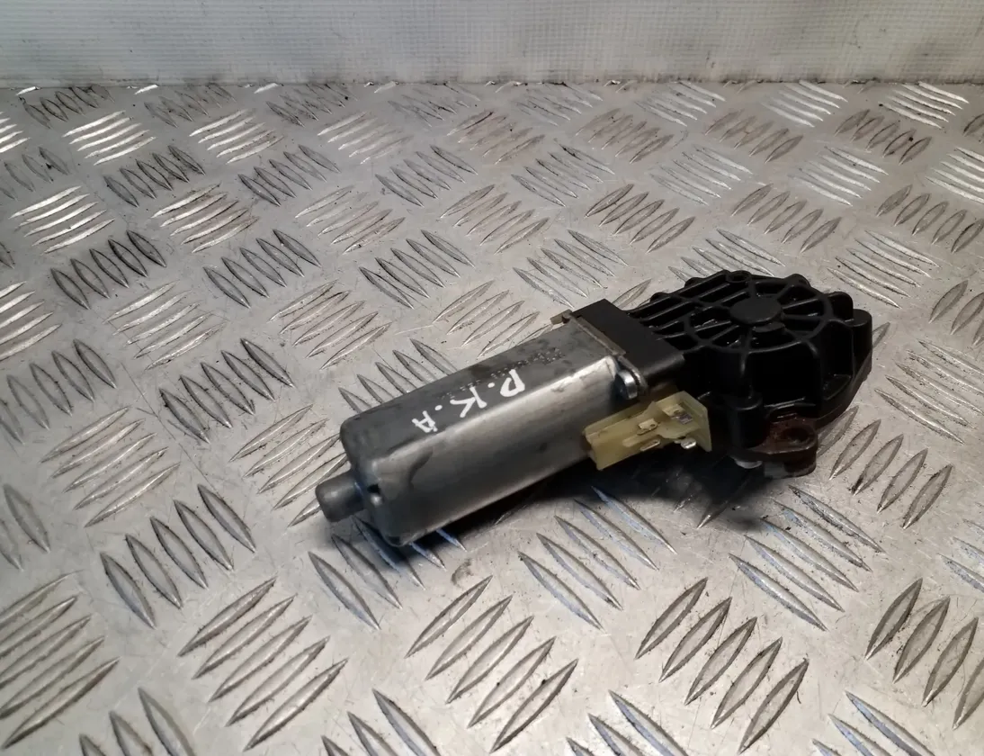 JEEP Grand Cherokee 4 generation (WK) (2004-2024) Мотор керування переднім лівим сидінням 0390203003 35101976