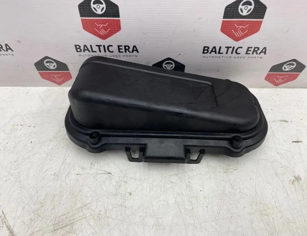 BMW 5 Series F10/F11 (2009-2017) Кришка блоку запобіжників 7555189 31526819