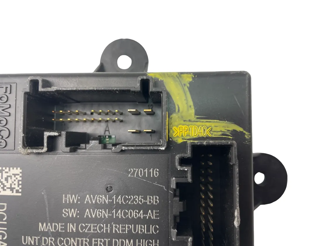 VOLVO V40 Cross Country 1 generation (2012-2020) Блок керування передніми лівими дверима 31456699 33553062