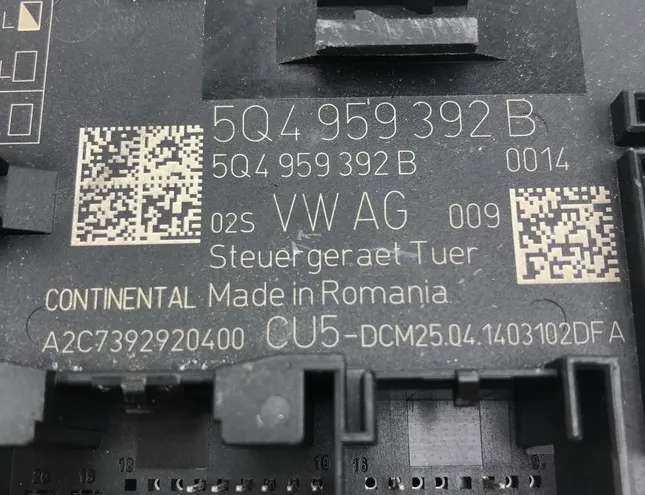 SKODA Octavia 3 generation (2013-2020) Блок управления дверей передние  правые 5Q4959392B 33349799