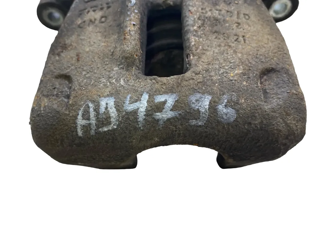 AUDI A4 B8/8K (2011-2016) Задній правий гальмівний супорт 35108203