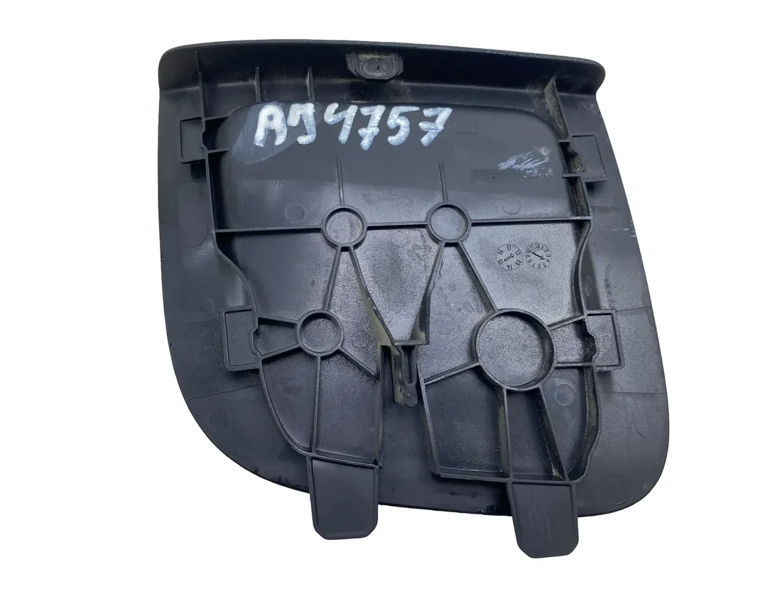 AUDI A4 B8/8K (2011-2016) Накладка заднього правого ліхтаря 8K9867979 35107875