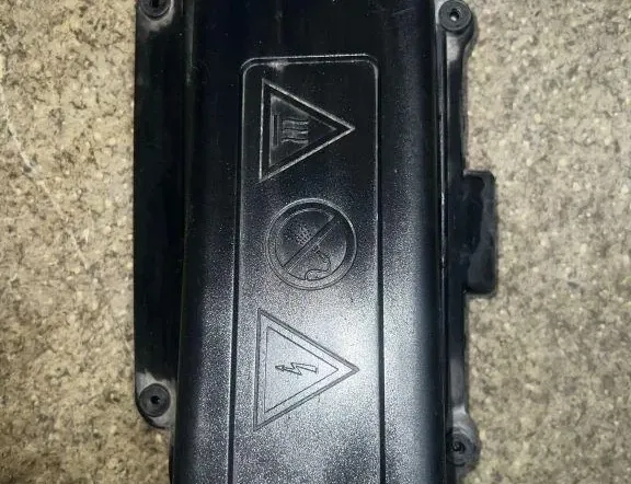 BMW 5 Series Gran Turismo F07 (2010-2017) Кришка блоку запобіжників 7555189 33760359