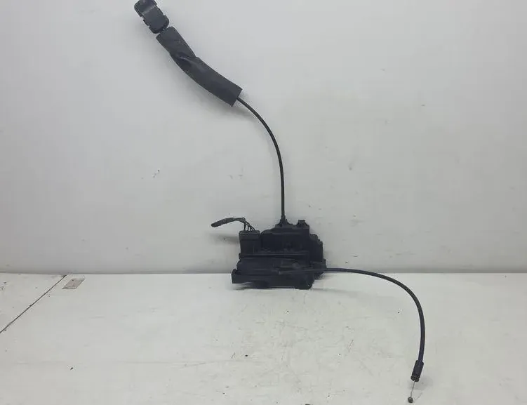 RENAULT Megane 3 generation (2008-2020) Замок передней левой двери 28T09 33403044