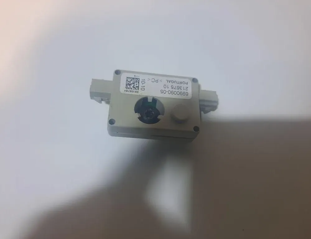 BMW X6 E71/E72 (2008-2012) Антенный модуль 699009005 33411780