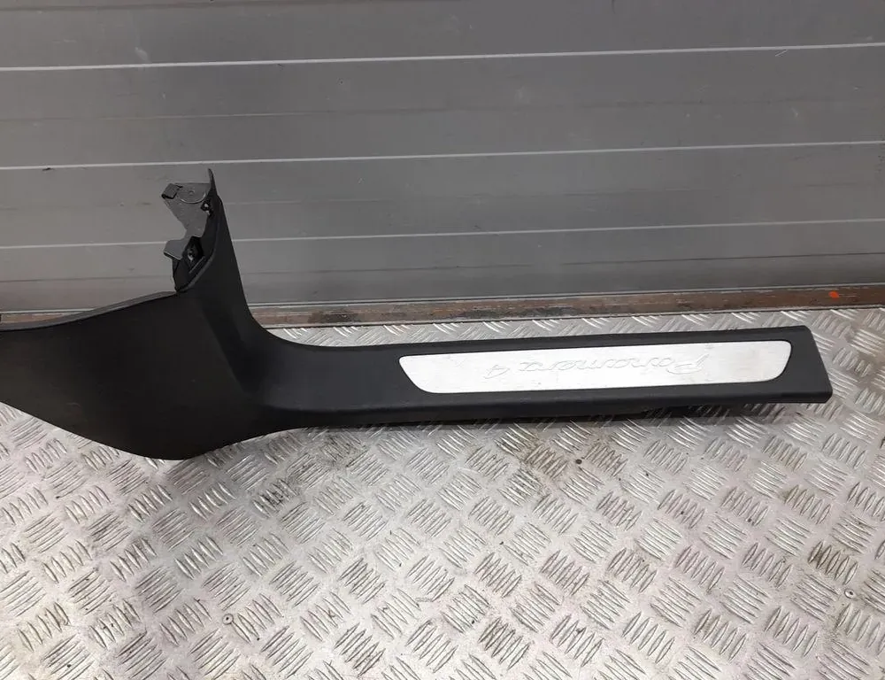 PORSCHE Panamera 970 (2009-2016) Обшивка переднього правого порога 970555518 33423823