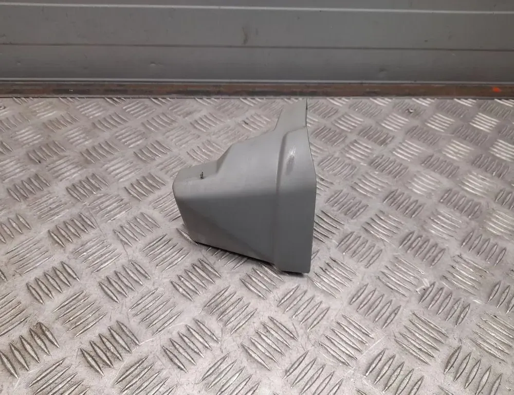 AUDI Q7 4L (2005-2015) Деталі обробки сидінь 4M0883687A 33431867