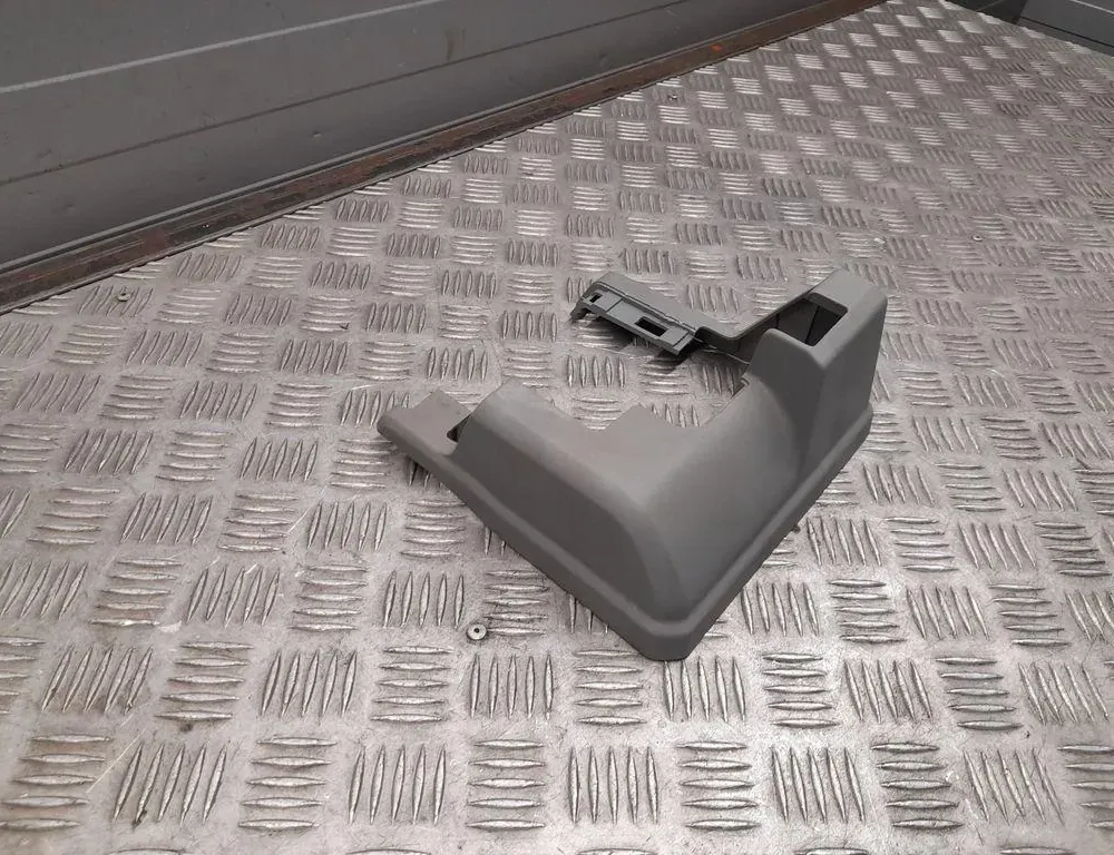 AUDI Q7 4L (2005-2015) Деталі обробки сидінь 4M0883689A 33431869