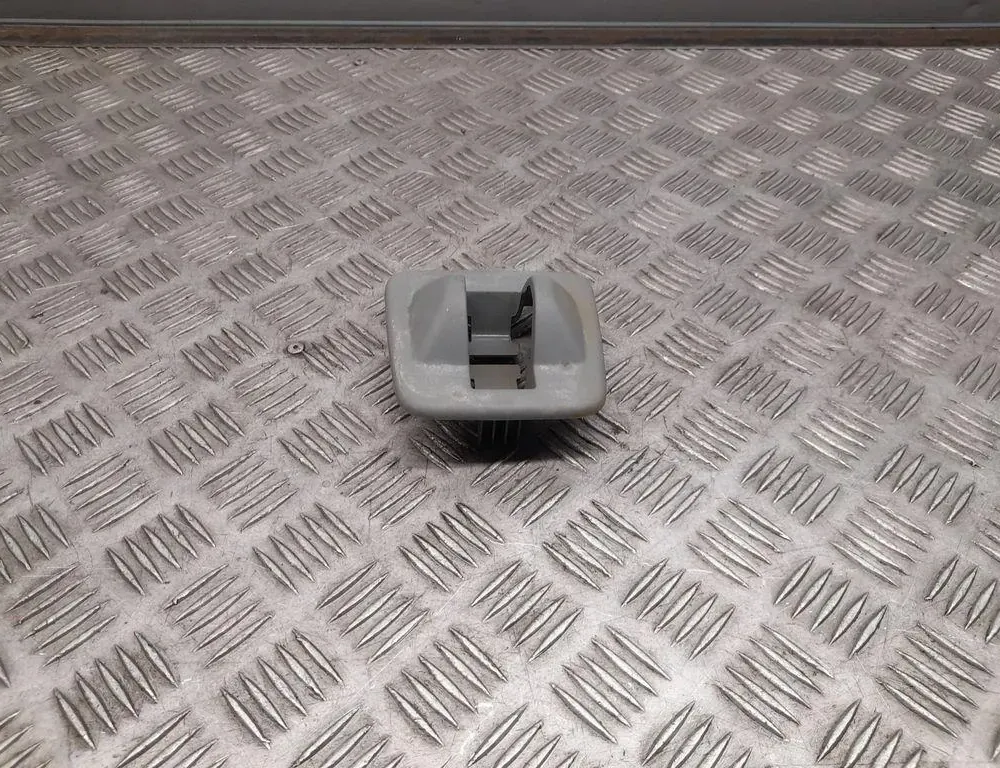 AUDI Q7 4L (2005-2015) Деталі обробки сидінь 4M0883687B 33431877