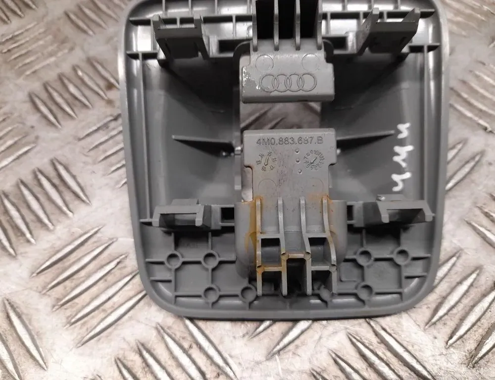 AUDI Q7 4L (2005-2015) Деталі обробки сидінь 33431879