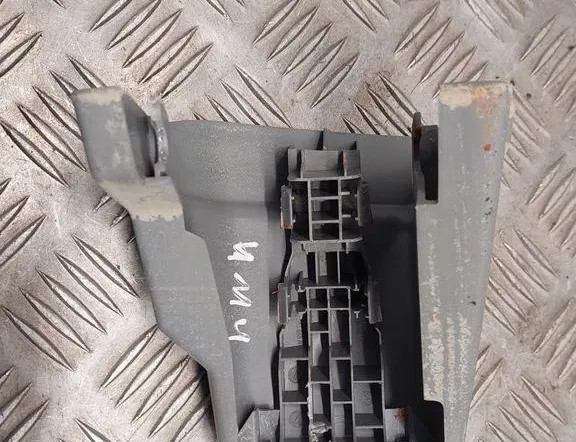 AUDI Q7 4L (2005-2015) Деталі обробки сидінь 4M0883688A 33431954