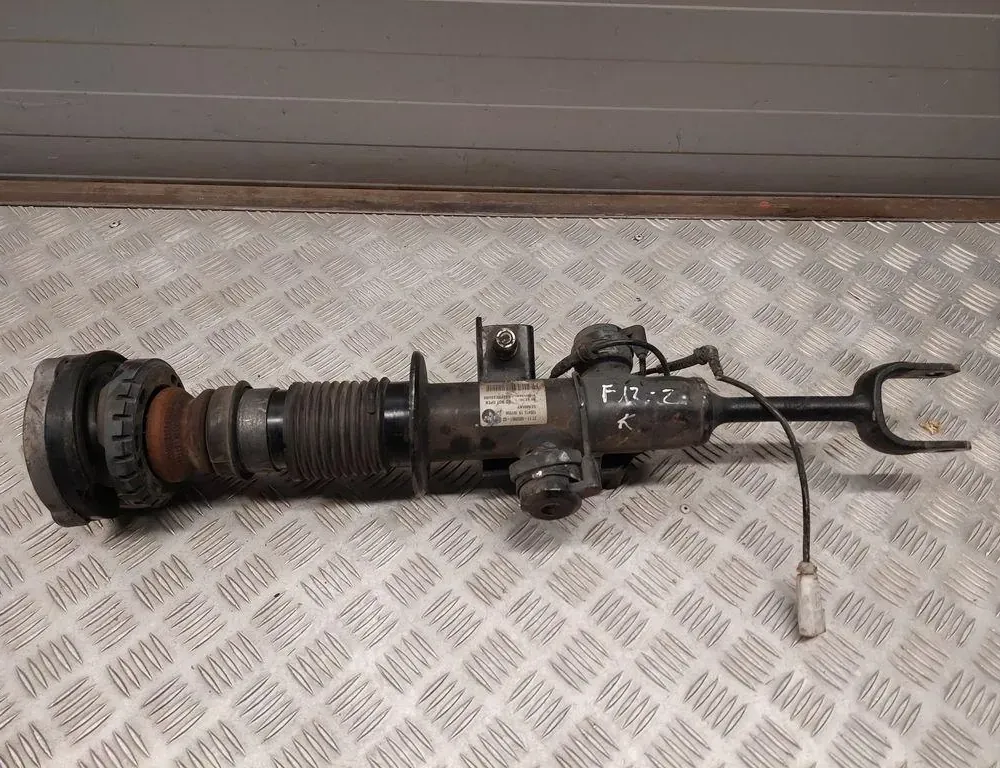 BMW 6 Series F06/F12/F13 (2010-2018) Амортизатор передний правый 6850961 33435238