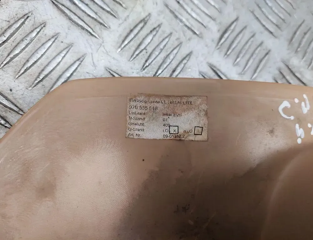 PORSCHE Panamera 970 (2009-2016) Обшивка переднього правого порога 970555518 33437160