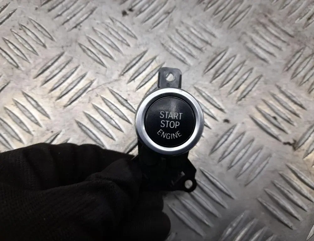 BMW 6 Series F06/F12/F13 (2010-2018) Кнопка зажигания 9225229 33486041