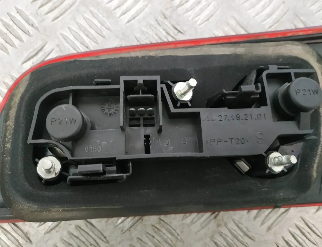 FIAT Croma 194 (2005-2011) Ліва задня фара кришки багажника 27482101,51727252 14664219