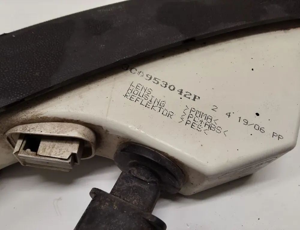 VOLKSWAGEN Passat B6 (2005-2010) Передній правий поворотник 3C0953042F 33481816