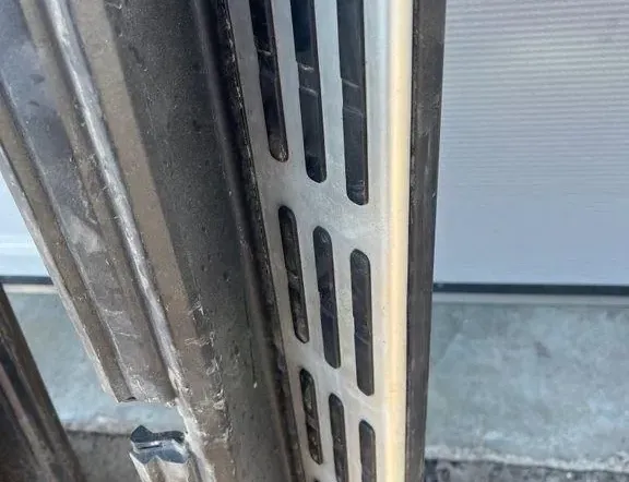 MERCEDES-BENZ GLE W167 (2019-2024) Права пластикова облицювальна панель порогу a1676981601 33742943