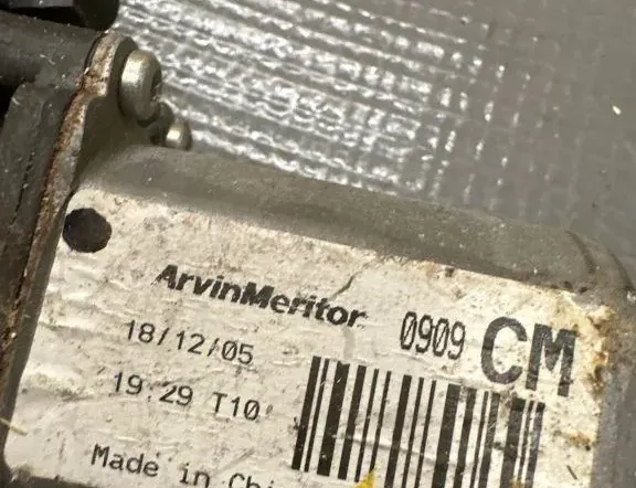 HYUNDAI Santa Fe CM (2006-2013) Мотор керування вікном задніх правих дверей 400909 33142899