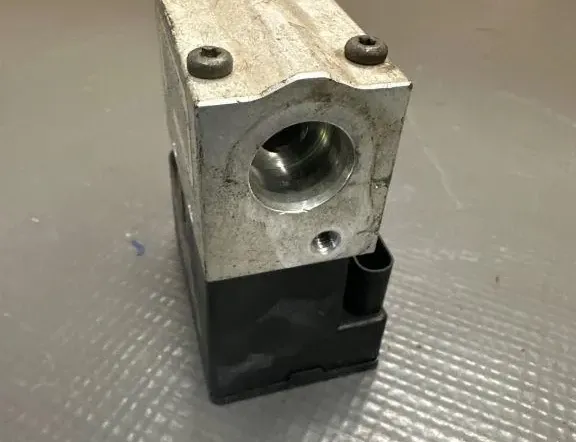 VOLKSWAGEN Golf 7 generation (2012-2024) Клапан расширения кондиционера воздуха 4M0816682D 33161280