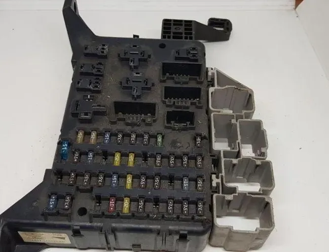 FORD Mondeo 3 generation (2000-2007) Блок запобіжників 1S7T14A073AE 35103127