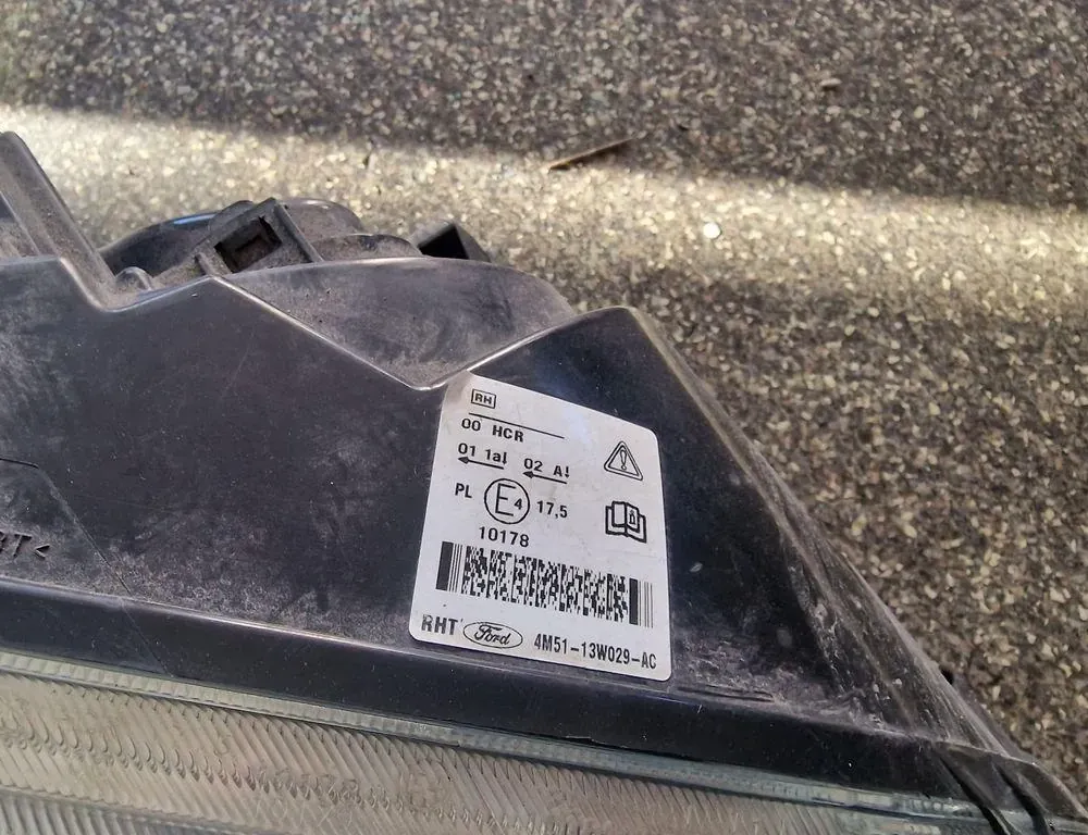 FORD Mondeo 3 generation (2000-2007) Правий передній фар 011A102,10178,4M5113W029AC 35101585