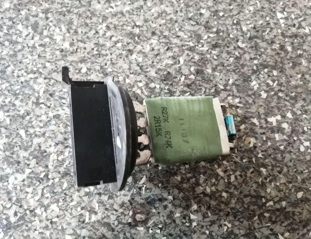 MITSUBISHI Colt 6 generation (2002-2013) РЕОСТАТ ВЕНТИЛЯТОРА ПЕЧКИ 35101822