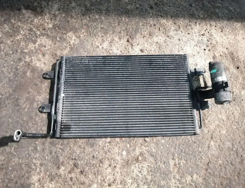 VOLKSWAGEN Variant VII TDI (2014-2024) Радиатор кондиционера 1J0820411D 33975512