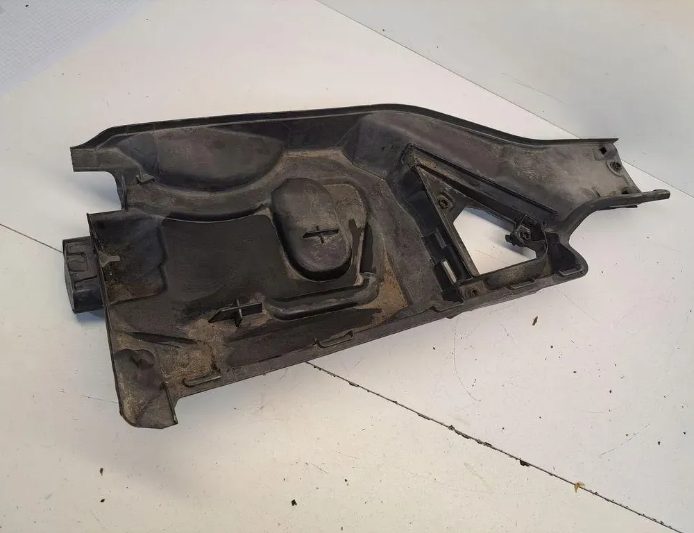 BMW 5 Series E60/E61 (2003-2010) Коробка воздушного фильтра 74850610,6921601 34242121