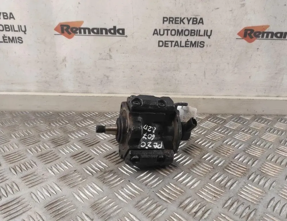PEUGEOT 607 1 generation (2000-2008) Паливний насос 0445010021 31575672