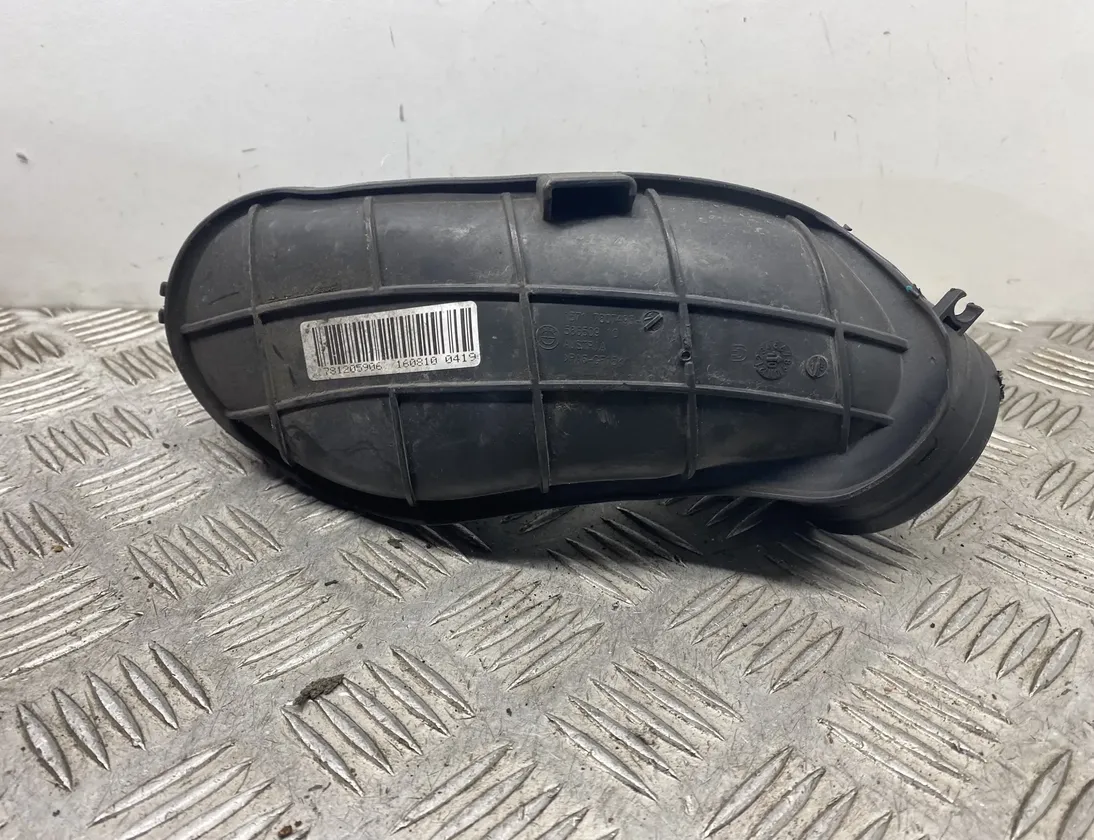 BMW X5 E70 (2006-2013) Воздухозаборная труба 13717807493,7807493 24675563