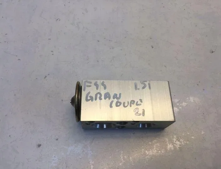 BMW 2 Series F44 (2019-2023) Клапан расширения кондиционера воздуха 6845415 24265728