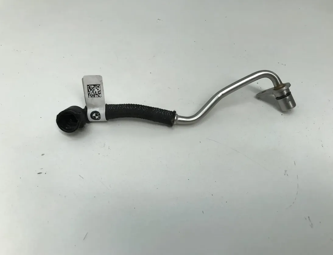 BMW 3 Series G20/G21/G28 (2018-2024) Трубка смазки турбины 7925787 30187007