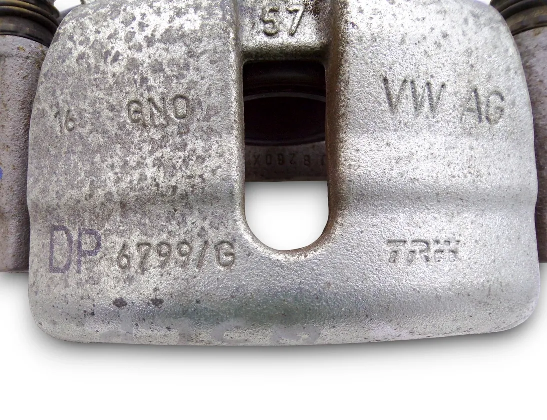 AUDI Q3 F3 (2018-2024) Супорт тормозов передний правый 6799G 35109181