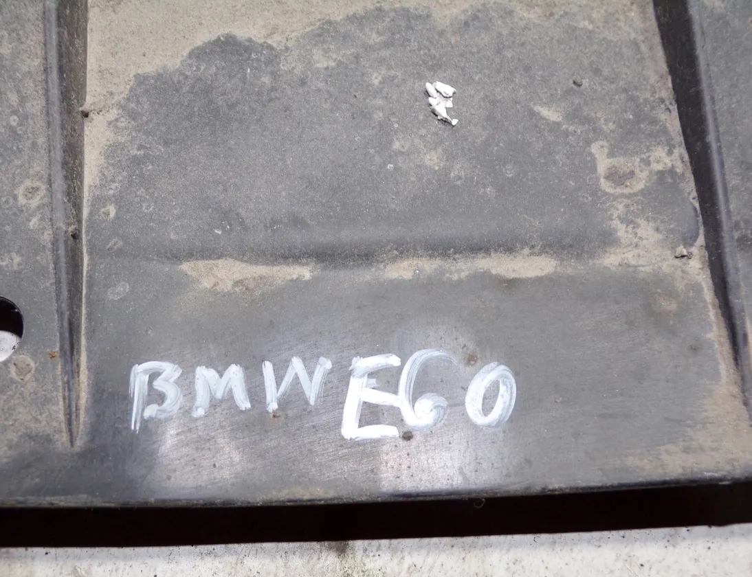 BMW 5 Series E60/E61 (2003-2010) Средний кронштейн бампера задний 7056388,51127056388 33493088