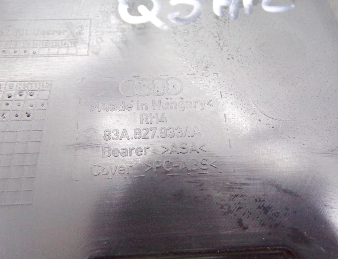 AUDI Q3 F3 (2018-2024) Спойлер заднего стекла 83A827933A 35110672